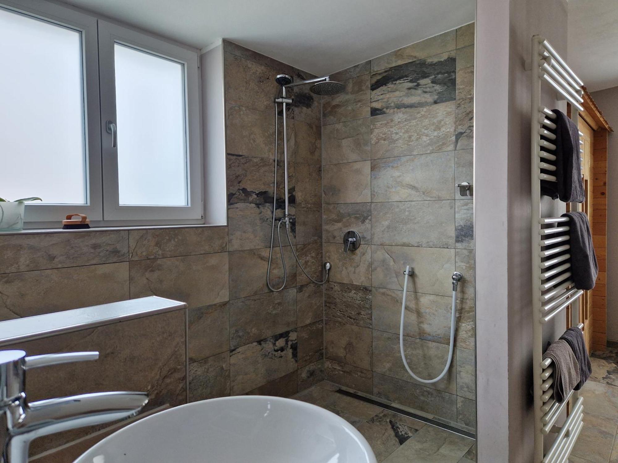 Wohnung Mit Sauna, Garten & Schwimmteich Bietigheim-Bissingen Bagian luar foto